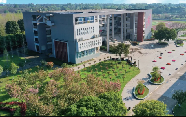 四川矿产机电技师学院.png